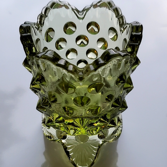 Vntg Fenton Green Hobnail Toothpick Holder / Decor Accent - Picture 9 of 10
